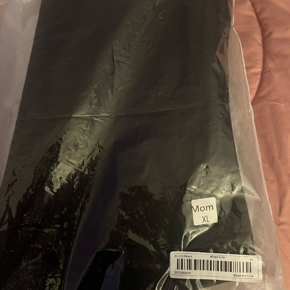 New - Picture 6 of 6